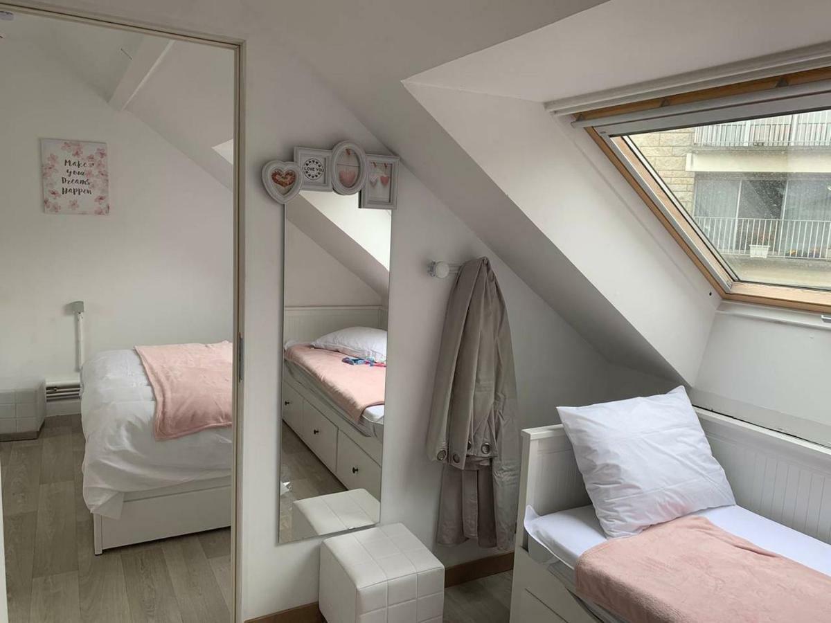 Un Balcon Sur La Mer, Acces Direct A La Apartment Granville